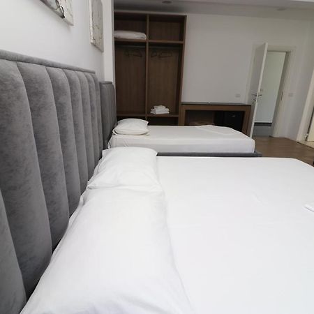 Hotel Kristal Vlorë Exterior foto