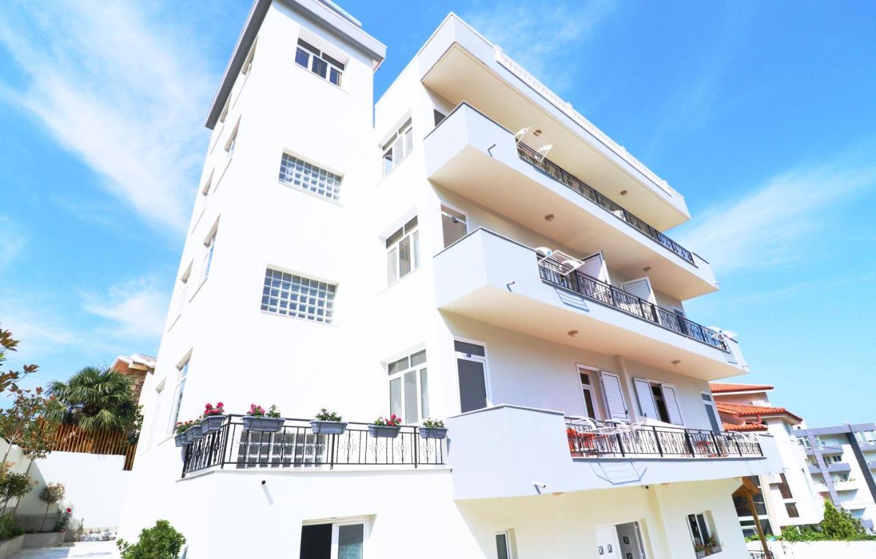 Hotel Kristal Vlorë Exterior foto